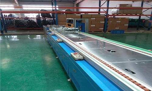 What are the ways to improve the service life of belt conveyors?